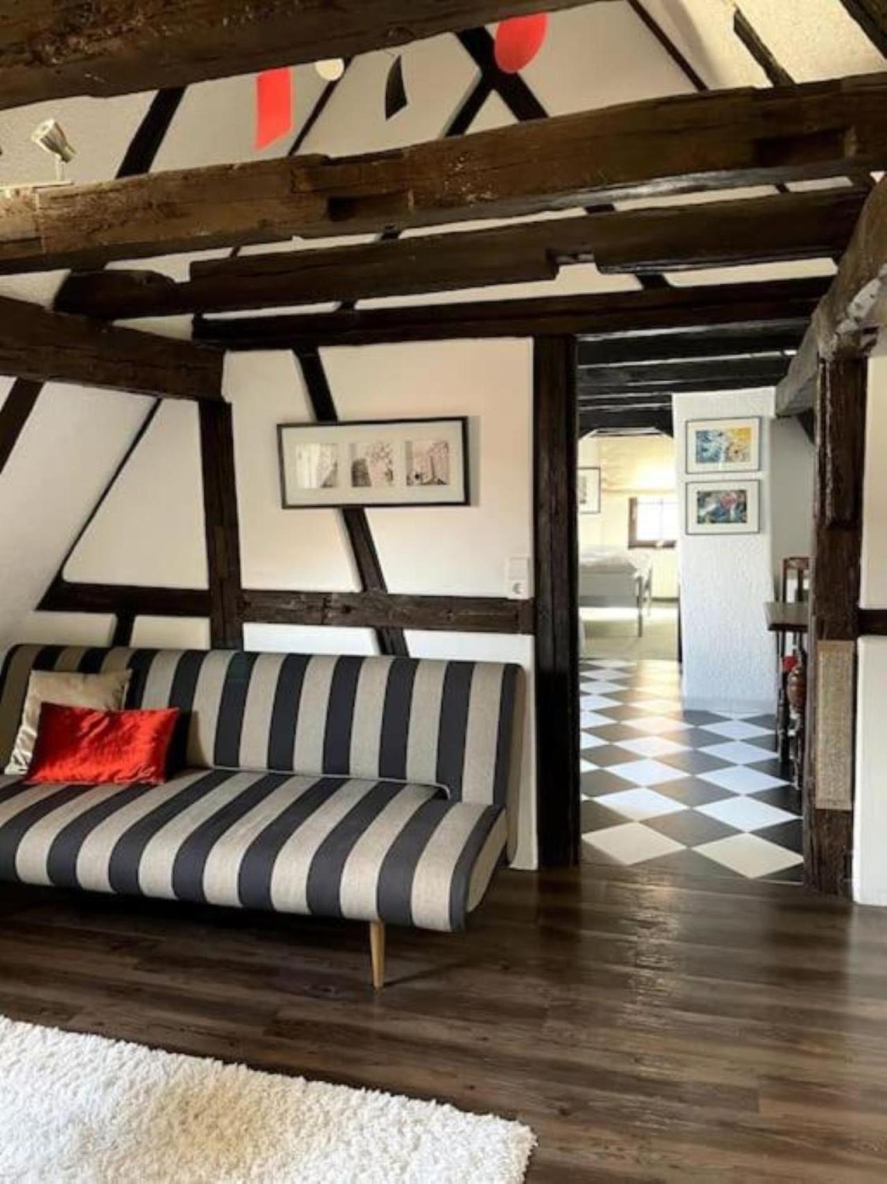 Ferienwohnung Im 'Schmoller - Hof' Neustadt an der Weinstraße Exterior photo