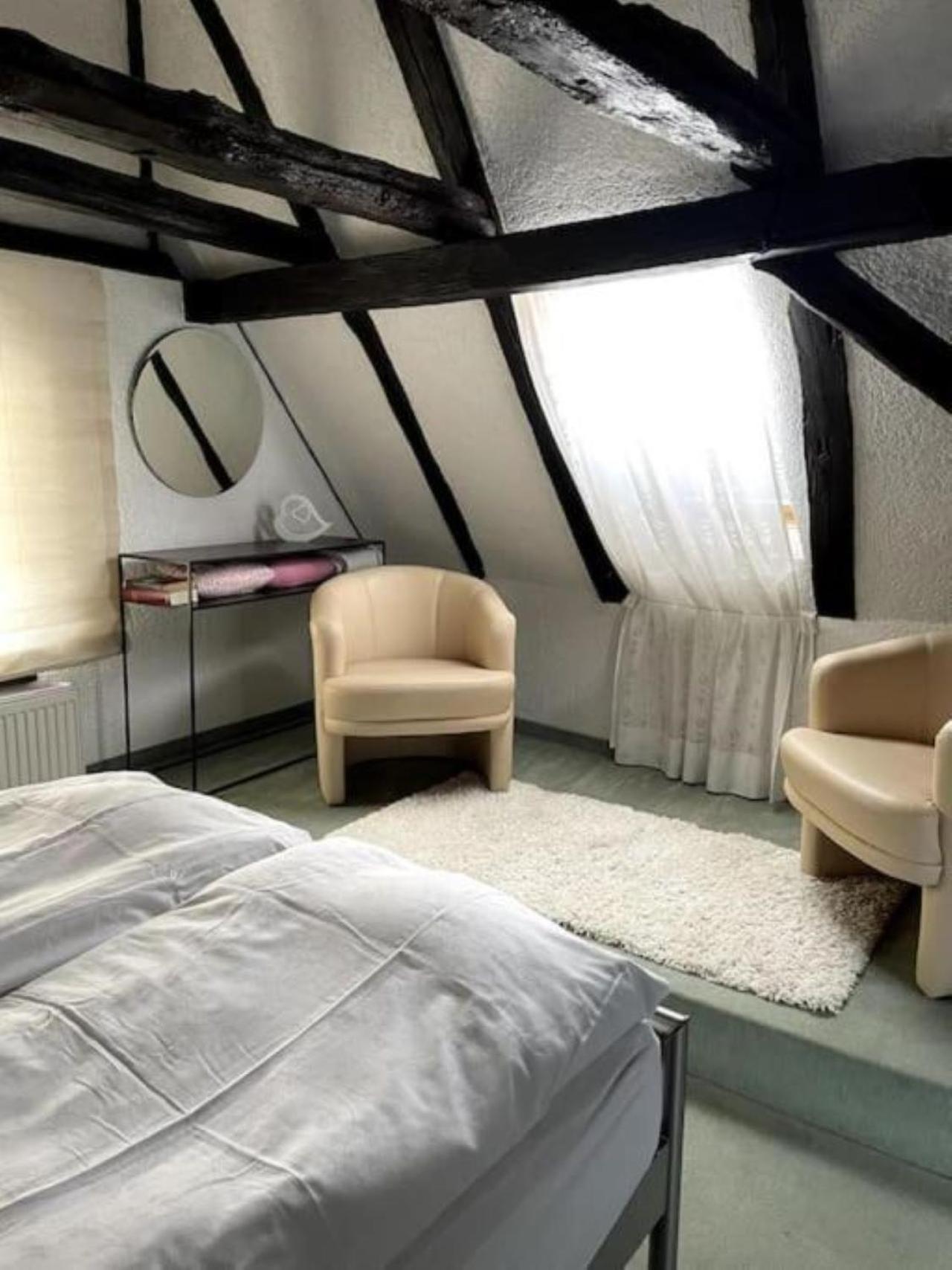 Ferienwohnung Im 'Schmoller - Hof' Neustadt an der Weinstraße Exterior photo